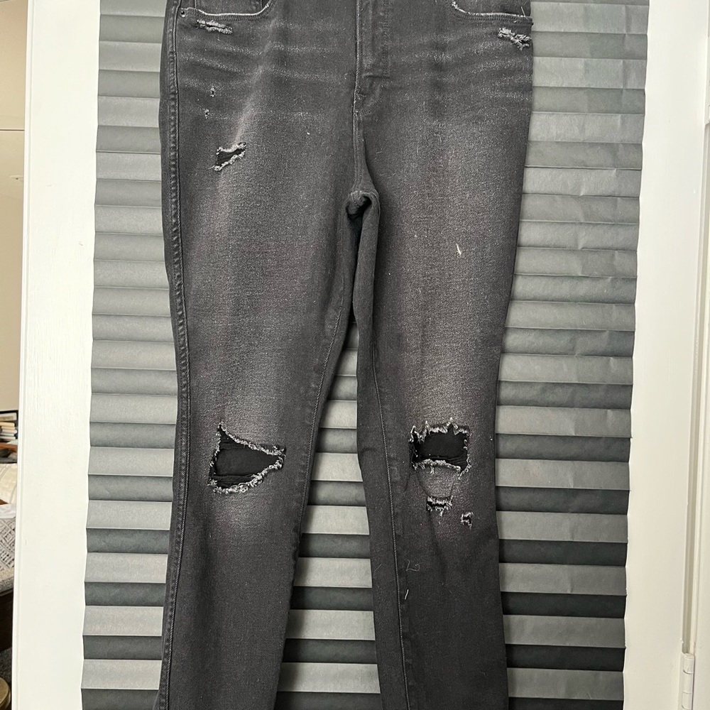 Good American Good Curve Gray Black Distressed Denim